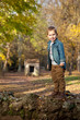Foto: Automne : enfant jouant dehors #3 Automne : enfant jouant dehors #3