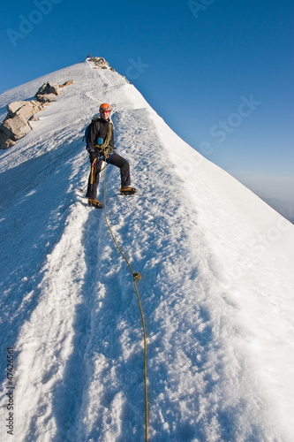 Photo: Alpinista sulla cresta del monte Castore - Gruppo del Rosa Alpinista sulla cresta del monte Castore - Gruppo del Rosa
