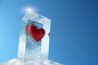 Herz in Eisblock
