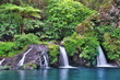 Cascade verdoyante à Langevin, La Réunion.