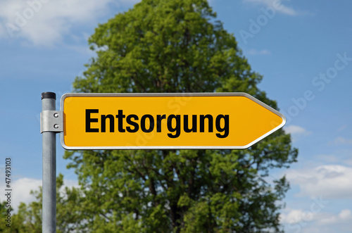 Photo: Pfeil mit Baum ENTSORGUNG Pfeil mit Baum ENTSORGUNG