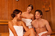 Foto: Drei Leute oder Freunde in der Sauna Drei Leute oder Freunde in der Sauna