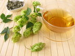 Tee mit Hopfen