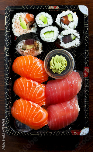 Photo: sushi on the black plate sushi on the black plate