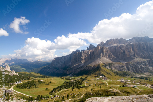 Photo: Grödner Joch und Sellagruppe - Dolomiten - Alpen Grödner Joch und Sellagruppe - Dolomiten - Alpen