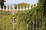 Gate