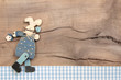 Foto: Ein Osterhase als Schild Ein Osterhase als Schild