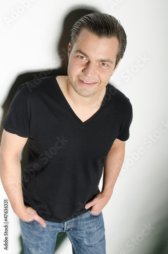 Photo: lässiger mann lässiger mann