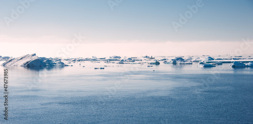 Photo: Antarctic ocean on the sun Antarctic ocean on the sun