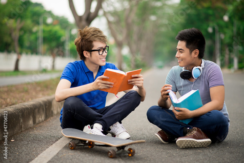 Photo: Friends reading Friends reading