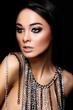 Foto: glamor beautiful woman with jewelery glamor beautiful woman with jewelery