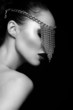 Foto: glamor beautiful sexy Caucasian woman with jewelery glamor beautiful sexy Caucasian woman with jewelery