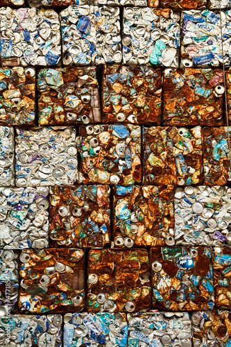 Photo: screen made form recycle can screen made form recycle can