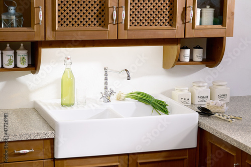 Photo: country-style kitchen sink country-style kitchen sink