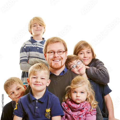 Photo: Vater mit sechs Kindern Vater mit sechs Kindern