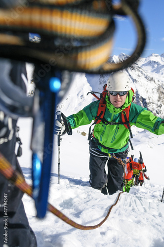 Photo: Seilschaft beim Aufstieg Seilschaft beim Aufstieg