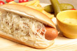 hotdog con crauti e mustarda
