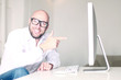 Mann am Arbeitsplatz