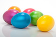 Photo: bunte farbige Ostereier auf weissem Hintergrund bunte farbige Ostereier auf weissem Hintergrund
