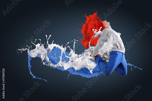 Photo: Modern style dancer Modern style dancer