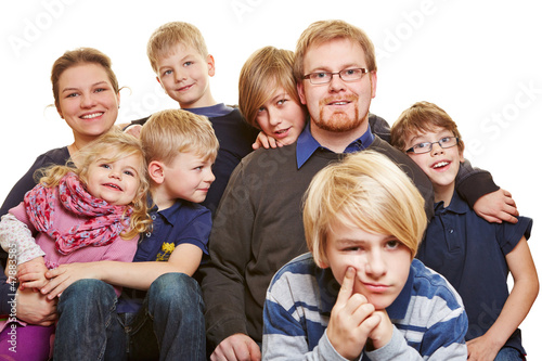 Photo: Familie mit sechs Kindern Familie mit sechs Kindern