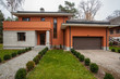 Travertine house - facade
