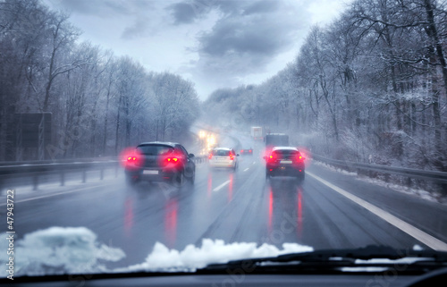 Photo: Schlechte Sicht beim Autofahren Schlechte Sicht beim Autofahren
