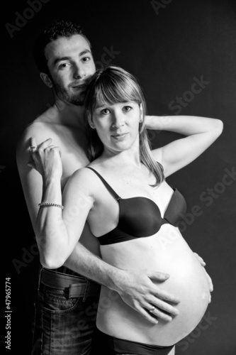 Photo: couple - futurs parents couple - futurs parents