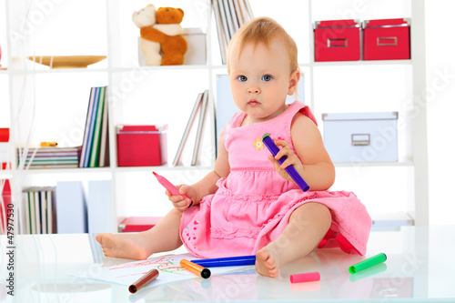 Photo: drawing girl drawing girl