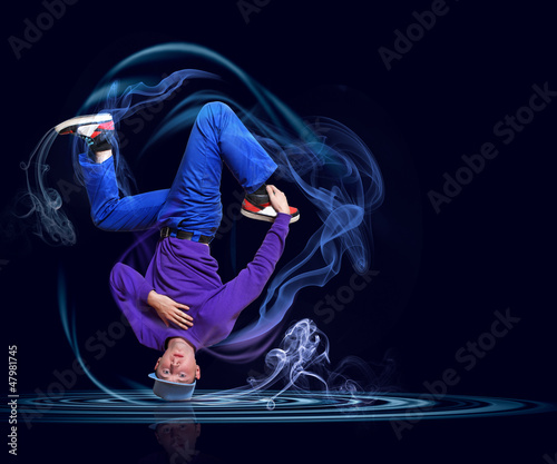 Photo: Modern style dancer Modern style dancer