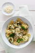 Foto: Eingelegte Zucchini mit glutenfreien Nudeln. Eingelegte Zucchini mit glutenfreien Nudeln.