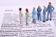 Figuren stehen in Schlagen vor Wort  "arbeitslos"