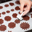 Foto: Chocolate cookies shaped flower Chocolate cookies shaped flower