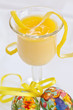 Limoncello-Creme im Glas zu Ostern