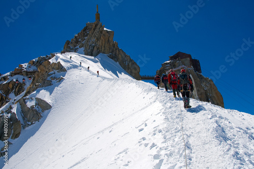 Photo: Alpinisti sulla Aiguille du midì Alpinisti sulla Aiguille du midì