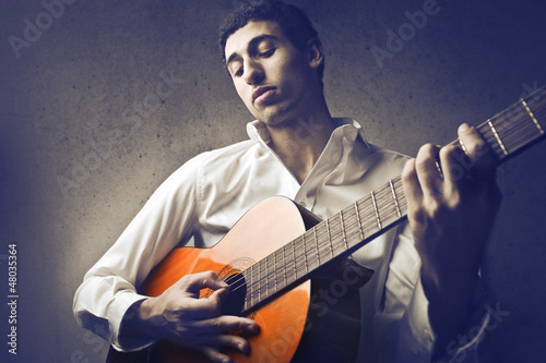Photo: Mulatto Guitarrist Mulatto Guitarrist
