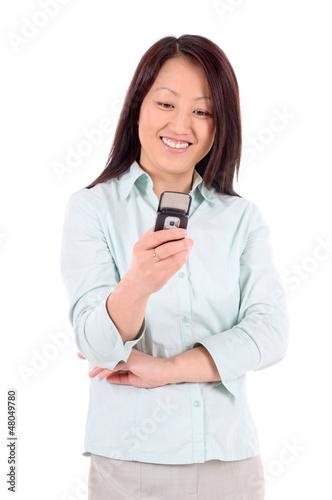 Photo: Portrait einer Geschäftsfrau mit Mobiltelefon Portrait einer Geschäftsfrau mit Mobiltelefon