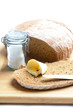 Brot mit Butter und Salz