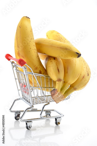 Photo: Bananen im Einkaufswagen Bananen im Einkaufswagen
