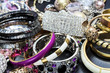 Fashionable women's jewelry