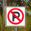 Foto: Parkverbot Schild USA I Parkverbot Schild USA I