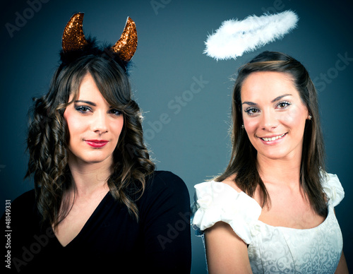 Photo: ange ou démon ange ou démon