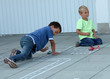 Im Hof spielen