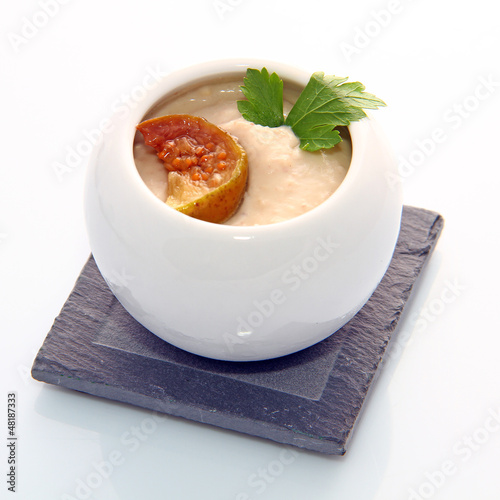 Photo: Amuse bouche mousse de foie gras Amuse bouche mousse de foie gras