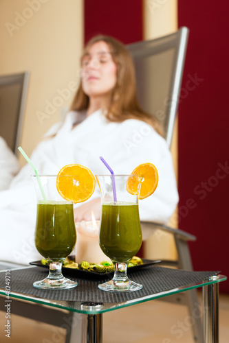 Photo: Wellness - Chlorophyll-Shake on a table Wellness - Chlorophyll-Shake on a table