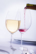 Foto: Weißwein und Rotwein Weißwein und Rotwein