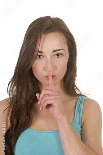 Photo: junge Frau bittet um Ruhe junge Frau bittet um Ruhe