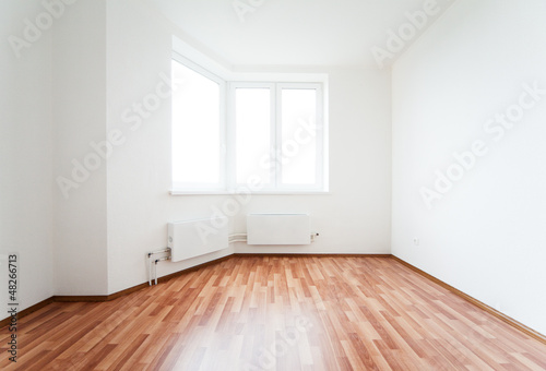 Photo: empty room with window empty room with window