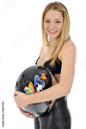 Photo: Junge Frau mit Motorradhelm Junge Frau mit Motorradhelm