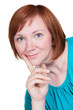 Portrait einer gelassenen und glücklichen Frau
